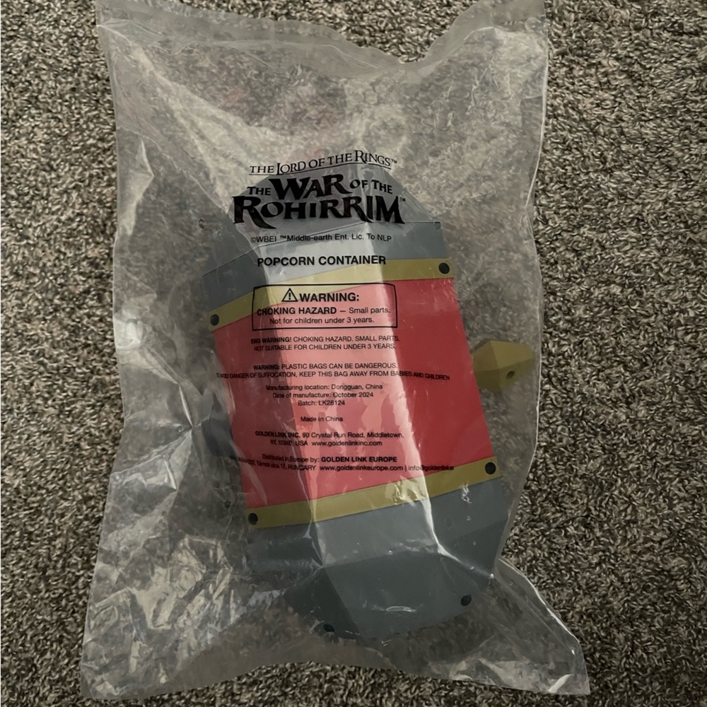 Helm’s Hammer Popcorn Container - Picture 3 of 3